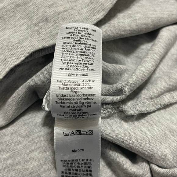 Vineyard Vines Men's LS Hooded Football Graphic Shirt Size Medium - Picture 6 of 9